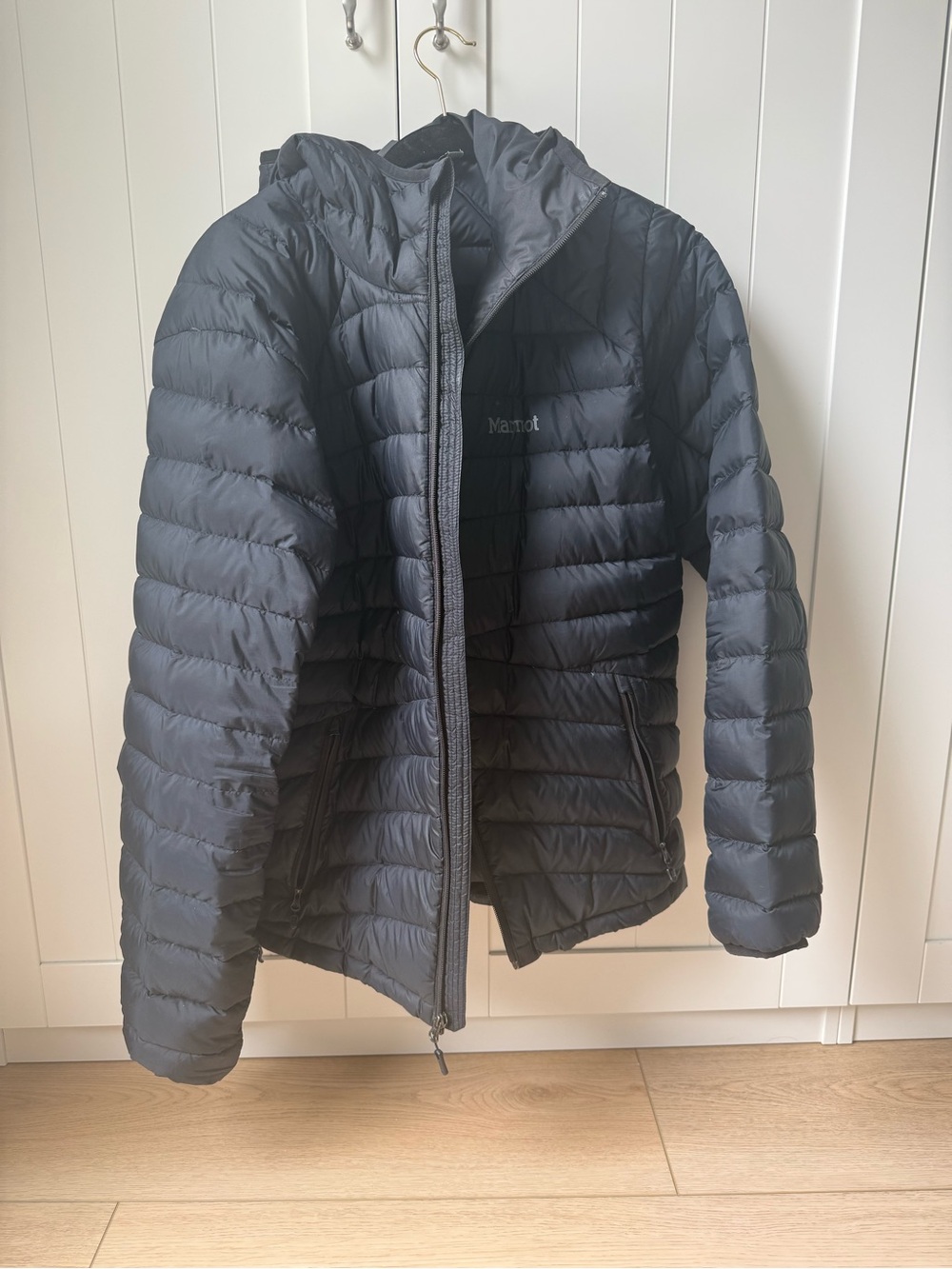 Marmot Men's Black 700 Fill Down Hoody Jacket